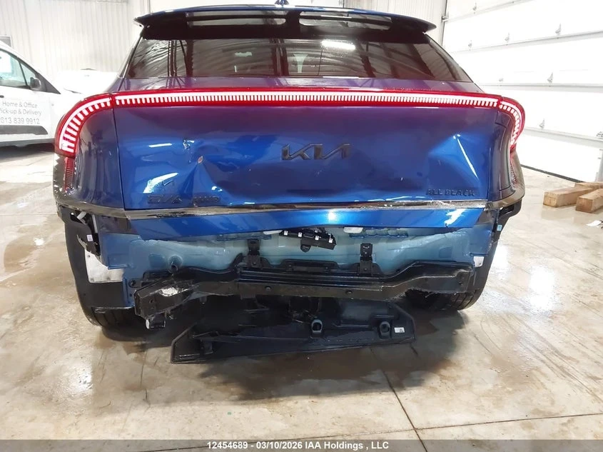 Kia EV6 GT-LINE, снимка 6 - Автомобили и джипове - 53822316