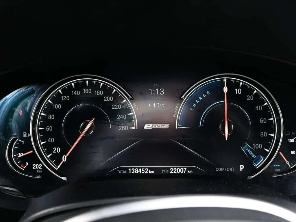 BMW 530E * xDrive iPerformance * CARFAX * ЦЕНА ДО БГ, снимка 12 - Автомобили и джипове - 53936028