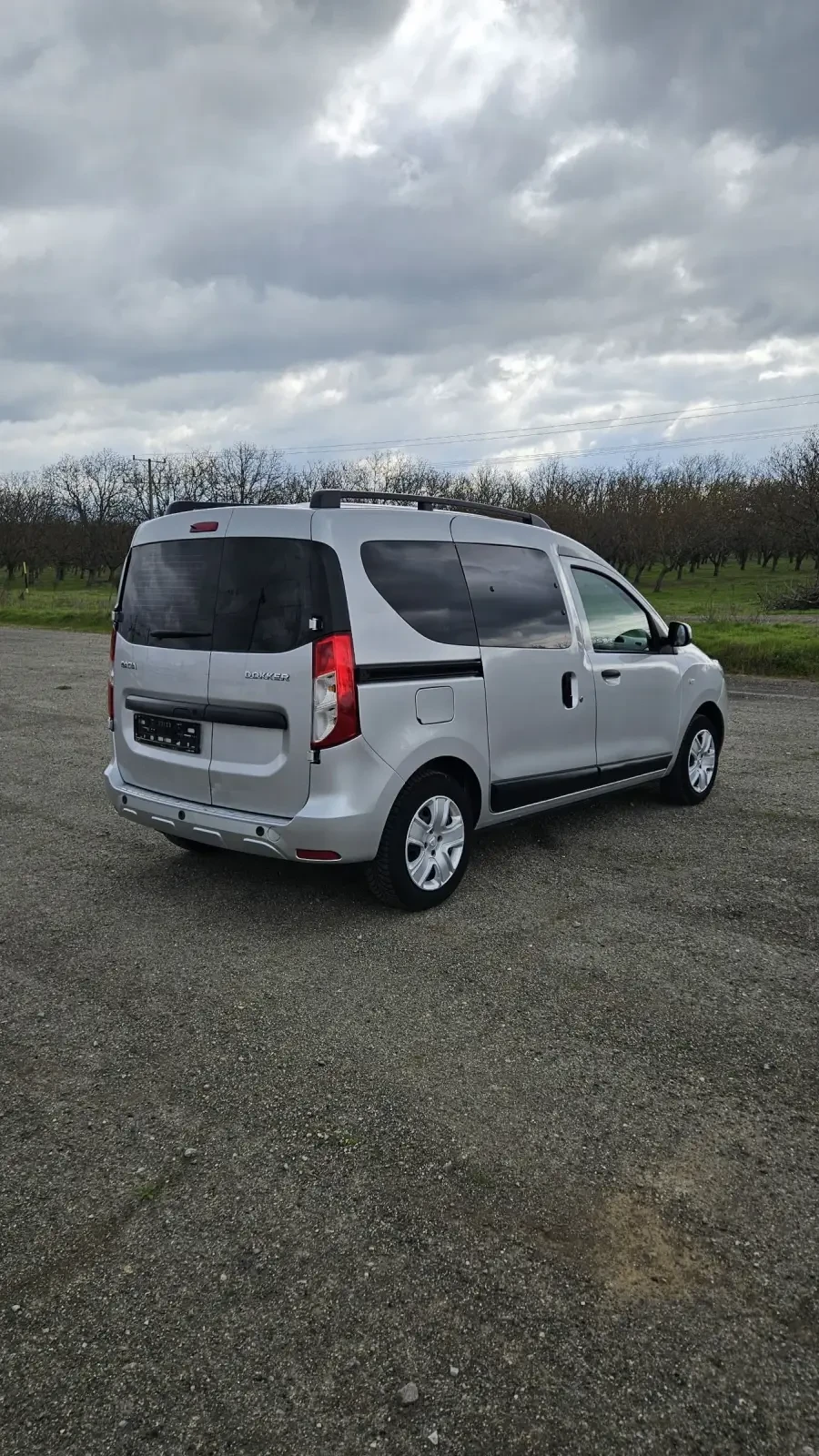 Dacia Dokker 1.6 SCe / фабрична Газ , снимка 4 - Автомобили и джипове - 54245683