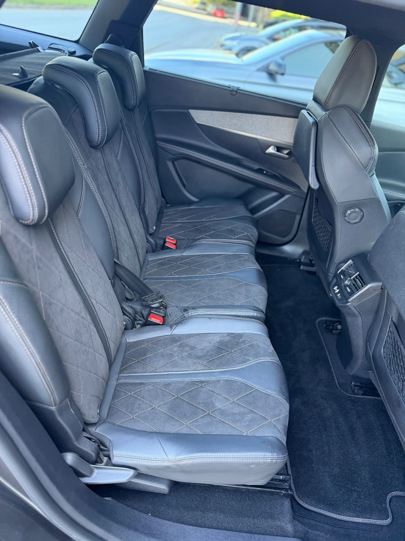 Peugeot 5008 2.0 GT Line, снимка 9 - Автомобили и джипове - 54744527
