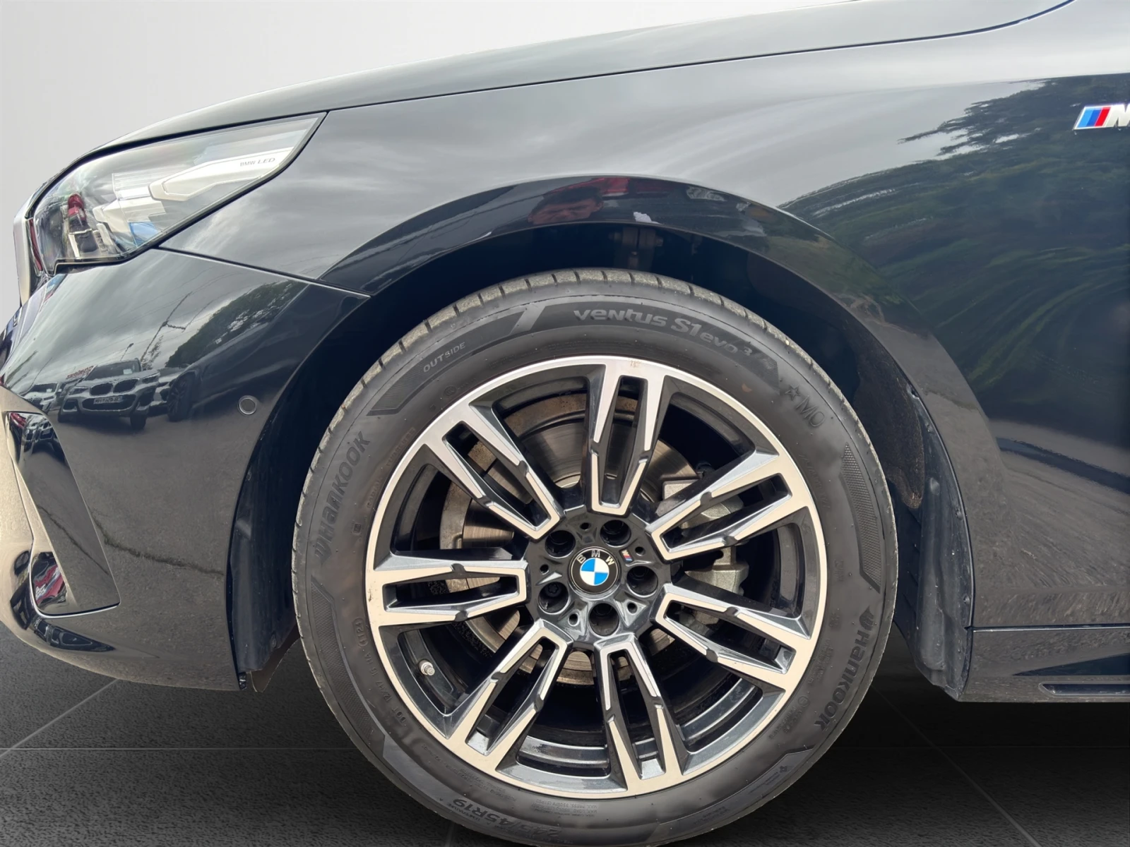 BMW 520 xDrive Sedan, снимка 5 - Автомобили и джипове - 54884707