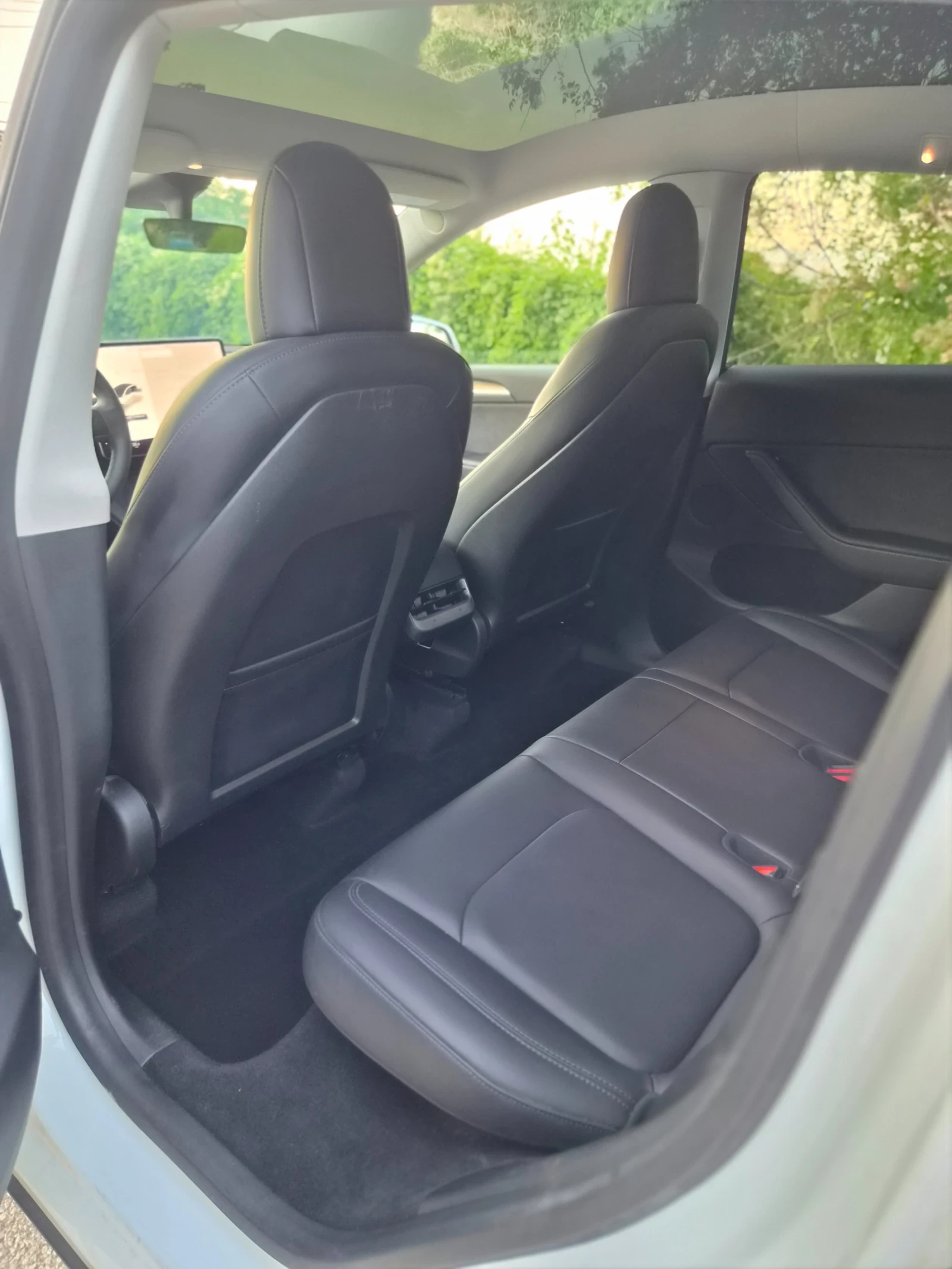 Tesla Model Y Long Range/Dual Motor/12.21/116000км, снимка 8 - Автомобили и джипове - 55513836