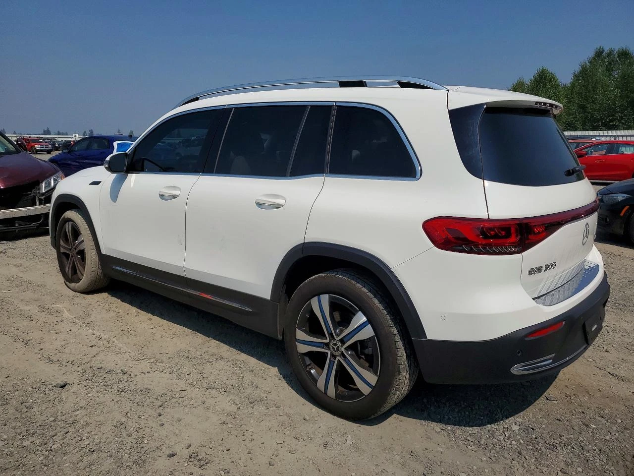 Mercedes-Benz EQB 300 | 4MATIC , снимка 2 - Автомобили и джипове - 55660198