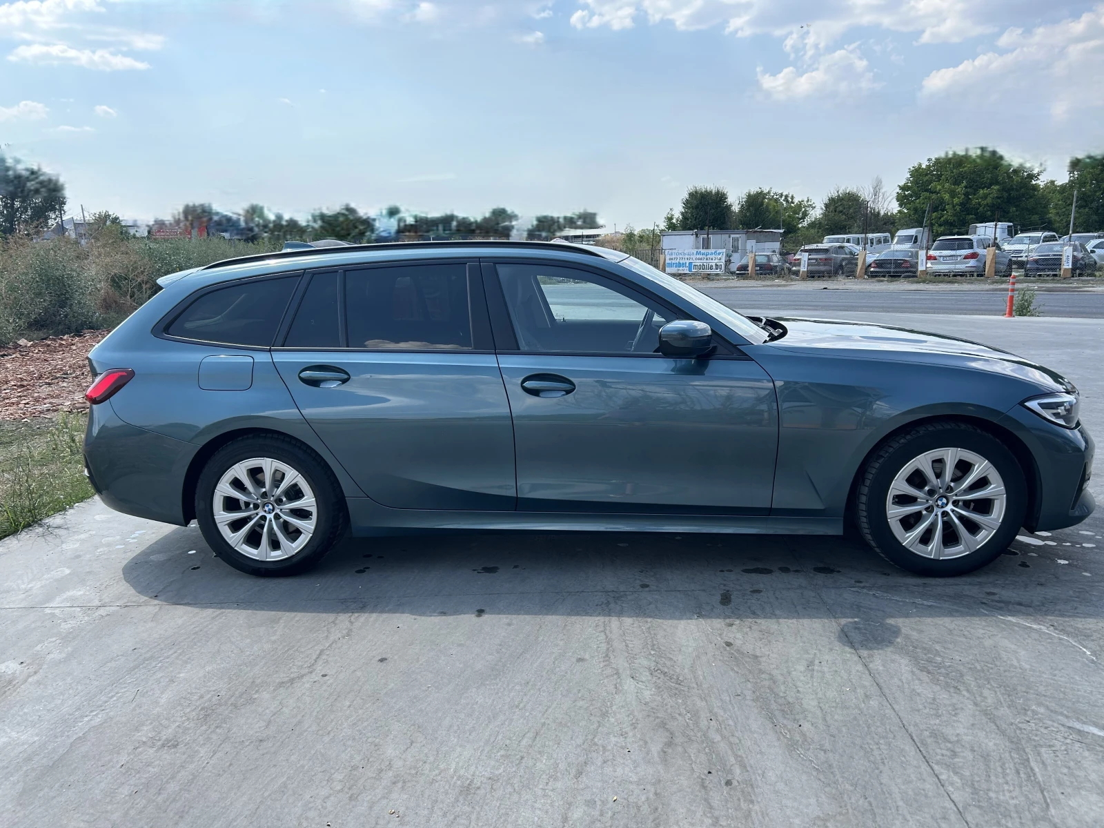 BMW 318 G21 Touring MILD HYBRID/Diesel/Auto/LED/Distr/2021, снимка 7 - Автомобили и джипове - 55846617