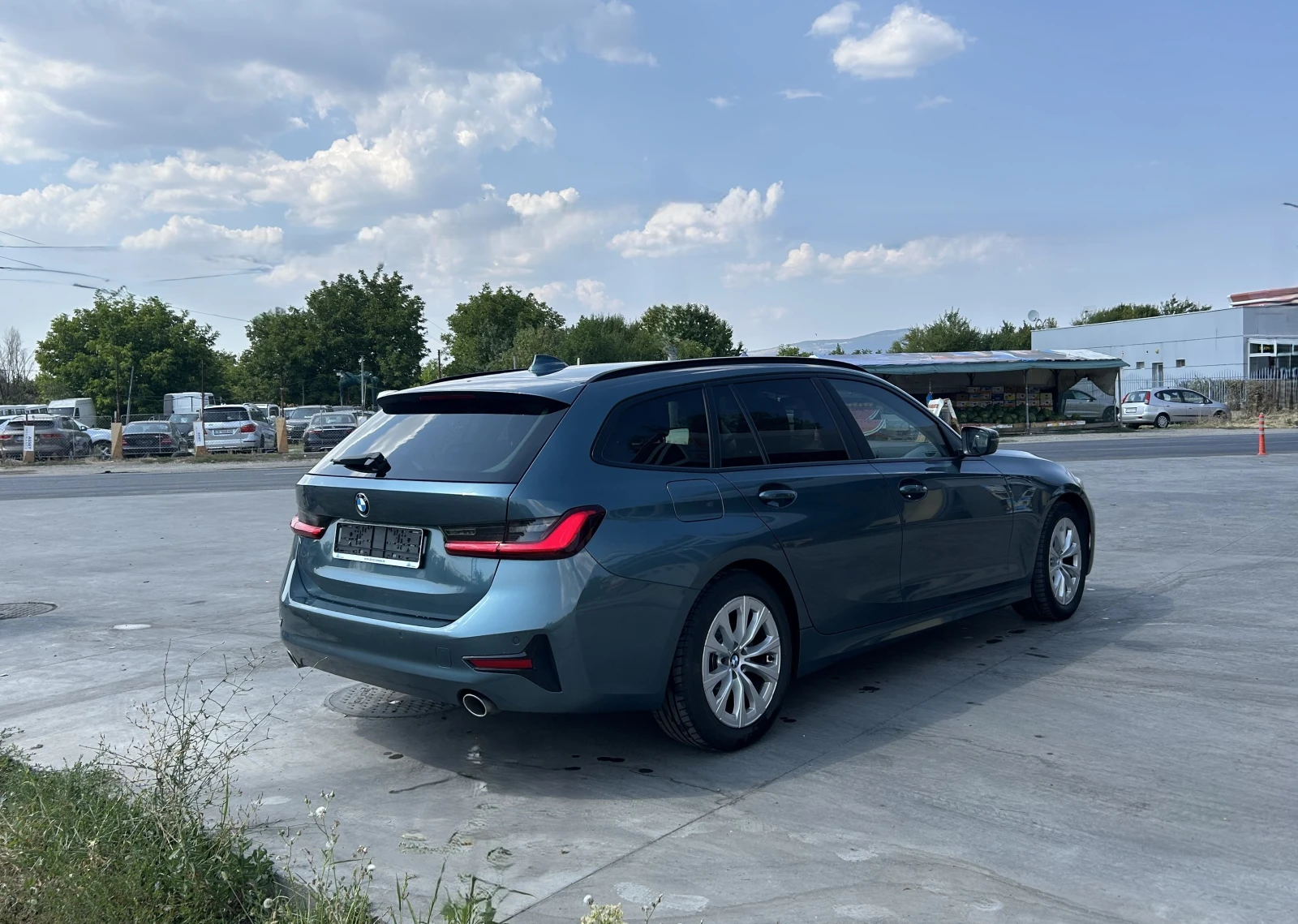BMW 318 G21 Touring MILD HYBRID/Diesel/Auto/LED/Distr/2021, снимка 6 - Автомобили и джипове - 55846617