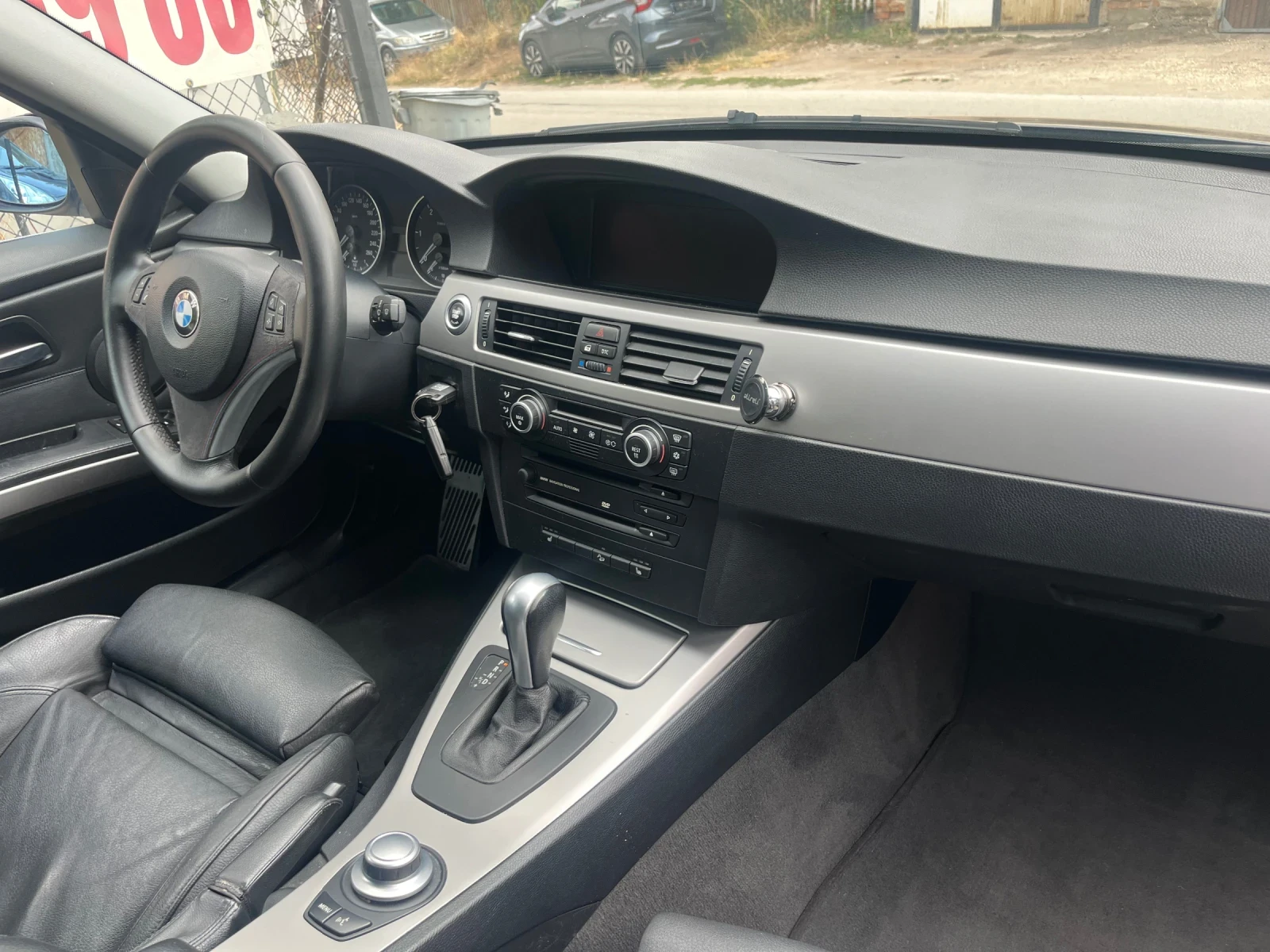 BMW 330 SWISS, снимка 13 - Автомобили и джипове - 56302763
