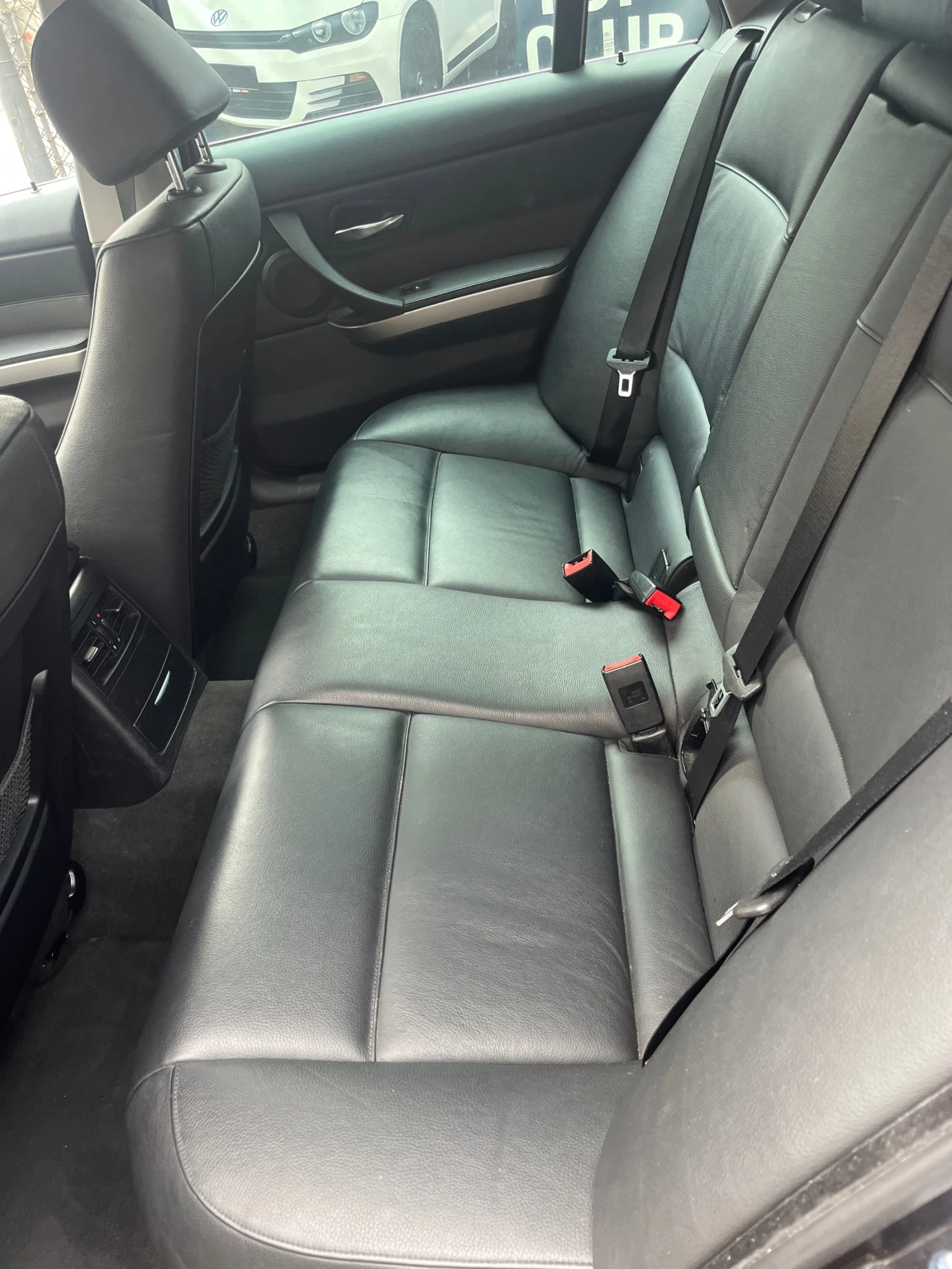 BMW 330 SWISS, снимка 9 - Автомобили и джипове - 56302763