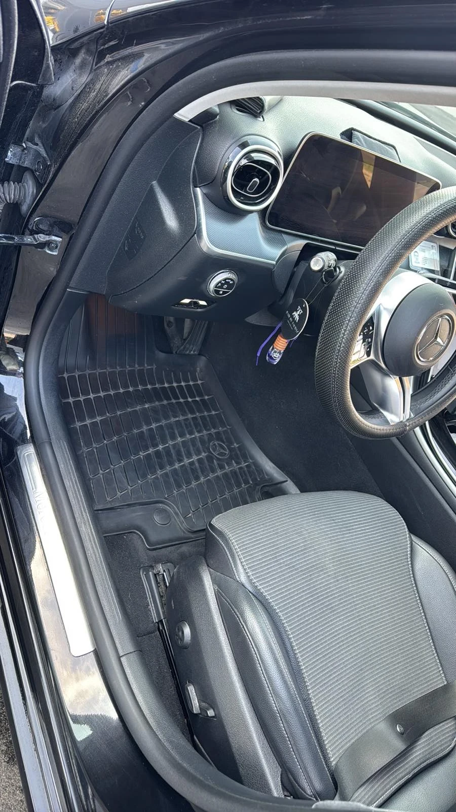 Mercedes-Benz C 220, снимка 8 - Автомобили и джипове - 56353469