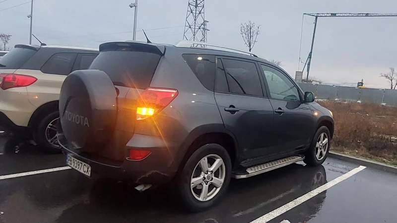 Toyota Rav4 D4d, снимка 1 - Автомобили и джипове - 48426939