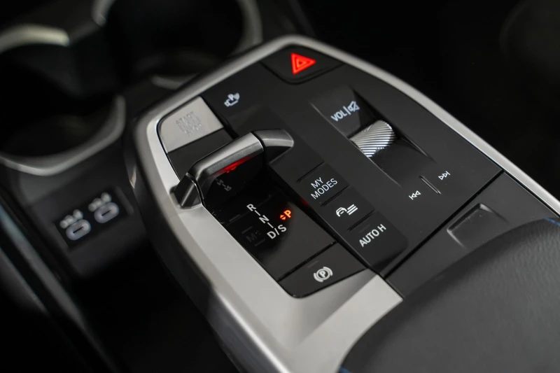 BMW X1 sDrive18i, снимка 12 - Автомобили и джипове - 52492592