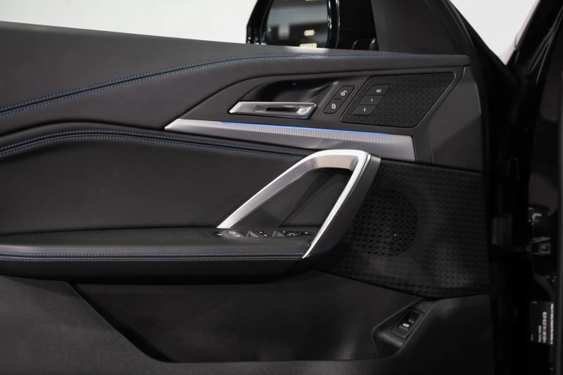 BMW X1 sDrive18i, снимка 6 - Автомобили и джипове - 52492592