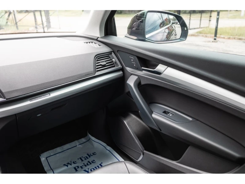 Audi Q5 * Komfort| Clean Carfax| 1 Owner| Low KM| Pano Roo, снимка 16 - Автомобили и джипове - 52848069