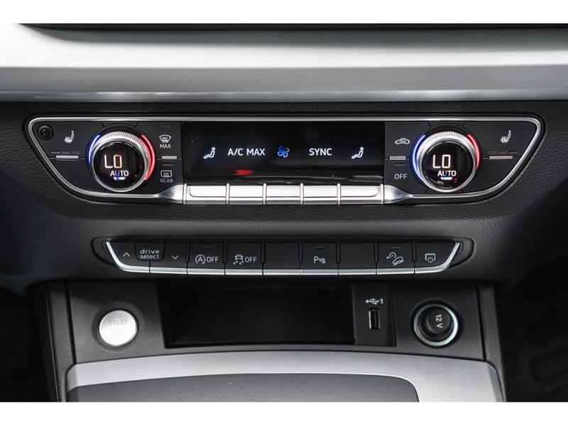 Audi Q5 * Komfort| Clean Carfax| 1 Owner| Low KM| Pano Roo, снимка 14 - Автомобили и джипове - 52848069