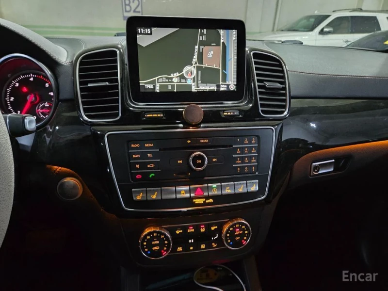 Mercedes-Benz GL 350, снимка 10 - Автомобили и джипове - 53252734