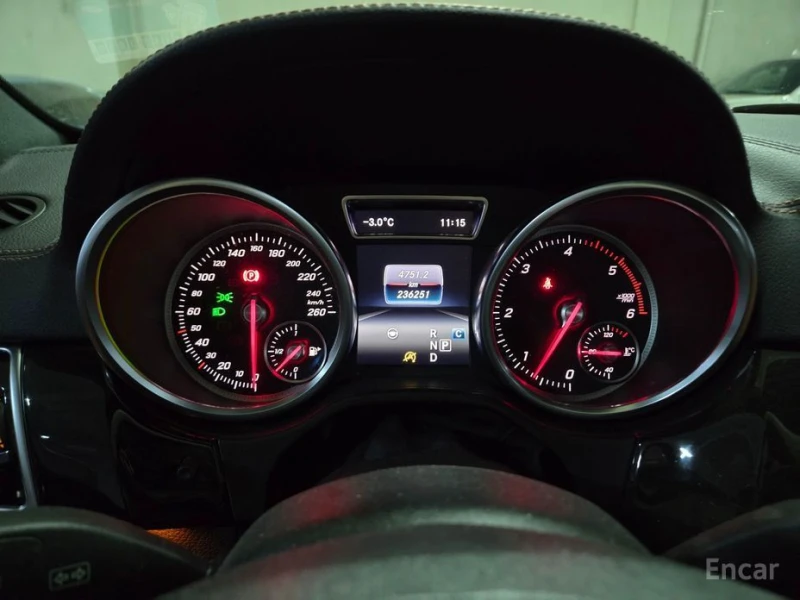 Mercedes-Benz GL 350, снимка 8 - Автомобили и джипове - 53252734