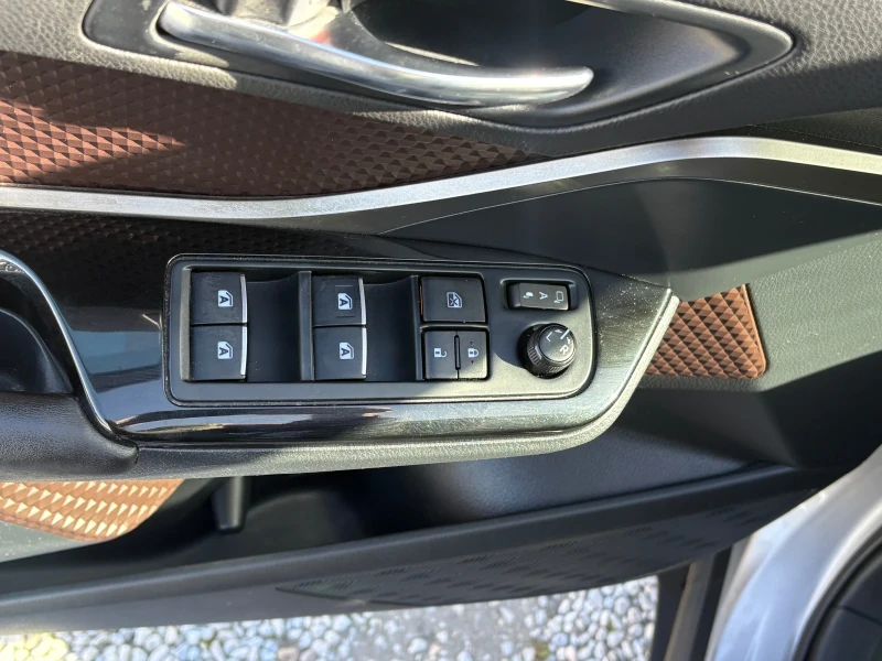 Toyota C-HR, снимка 6 - Автомобили и джипове - 53595628