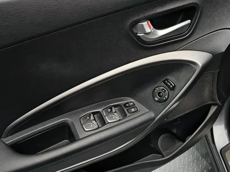 Hyundai Santa fe, снимка 15 - Автомобили и джипове - 56688111