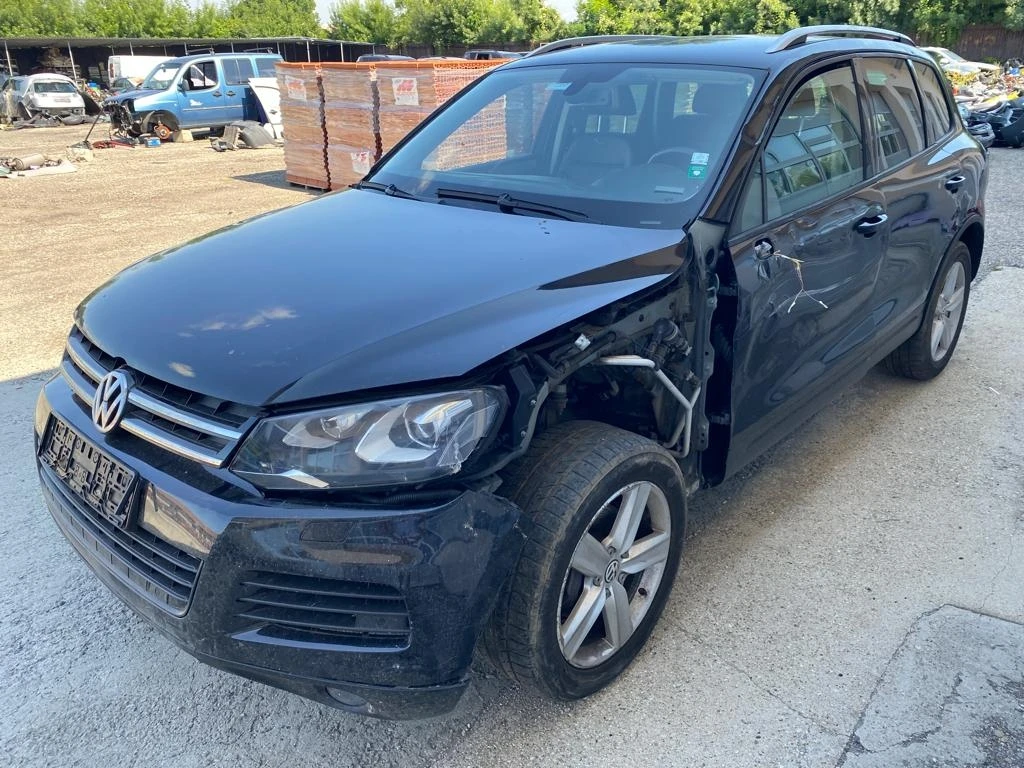 VW Touareg 3.0D НА ЧАСТИ, снимка 1