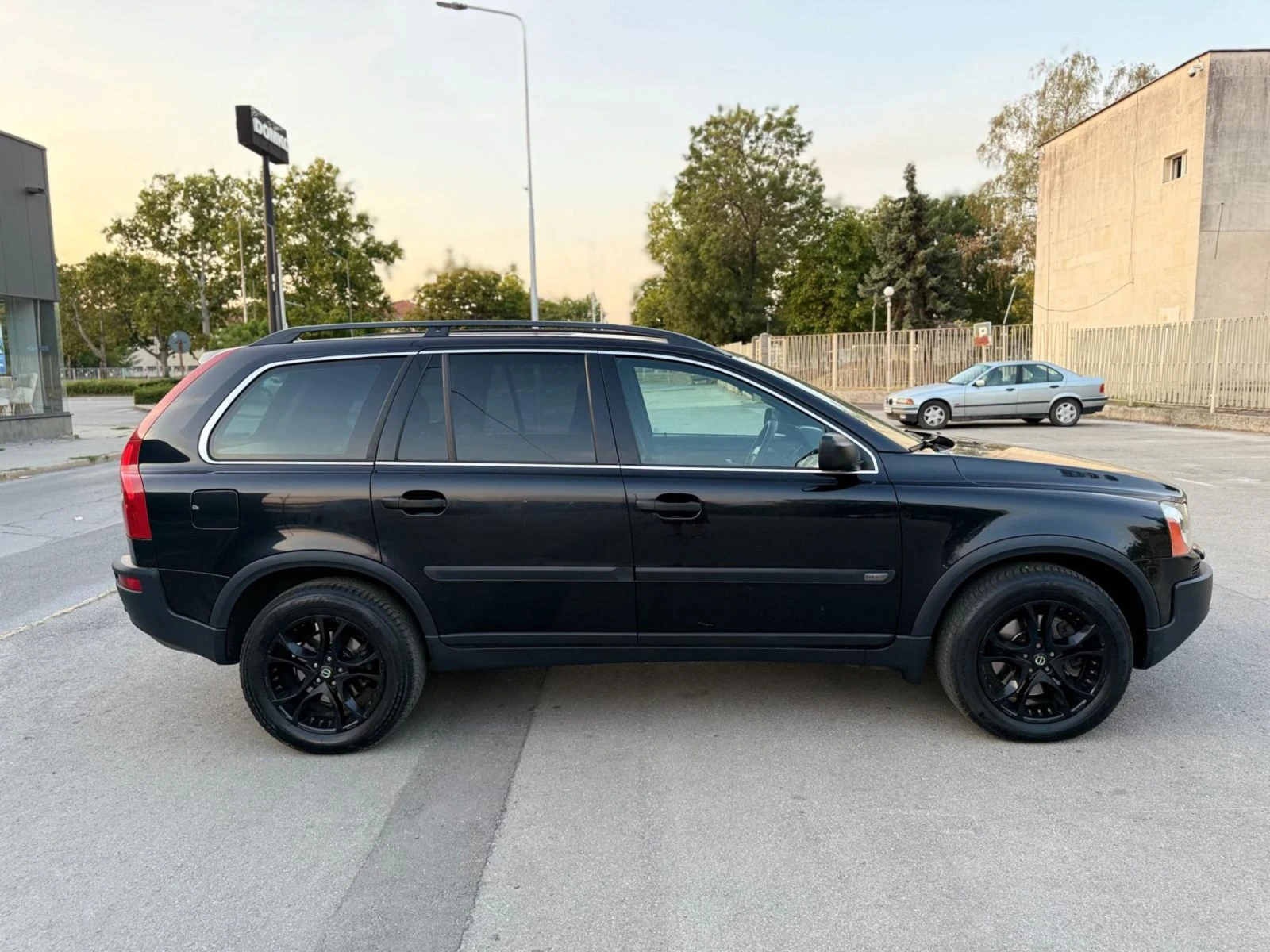 Volvo Xc90 2.4AWD* АВТОМАТИК* КОЖА* ОБСЛУЖЕН* ВС.ПЛАТЕНО - изображение 6