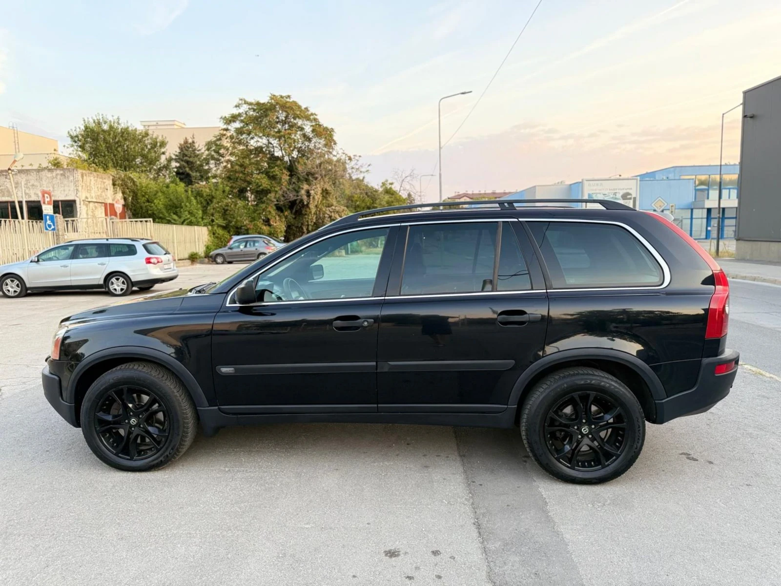 Volvo Xc90 2.4AWD* АВТОМАТИК* КОЖА* ОБСЛУЖЕН* ВС.ПЛАТЕНО - изображение 8