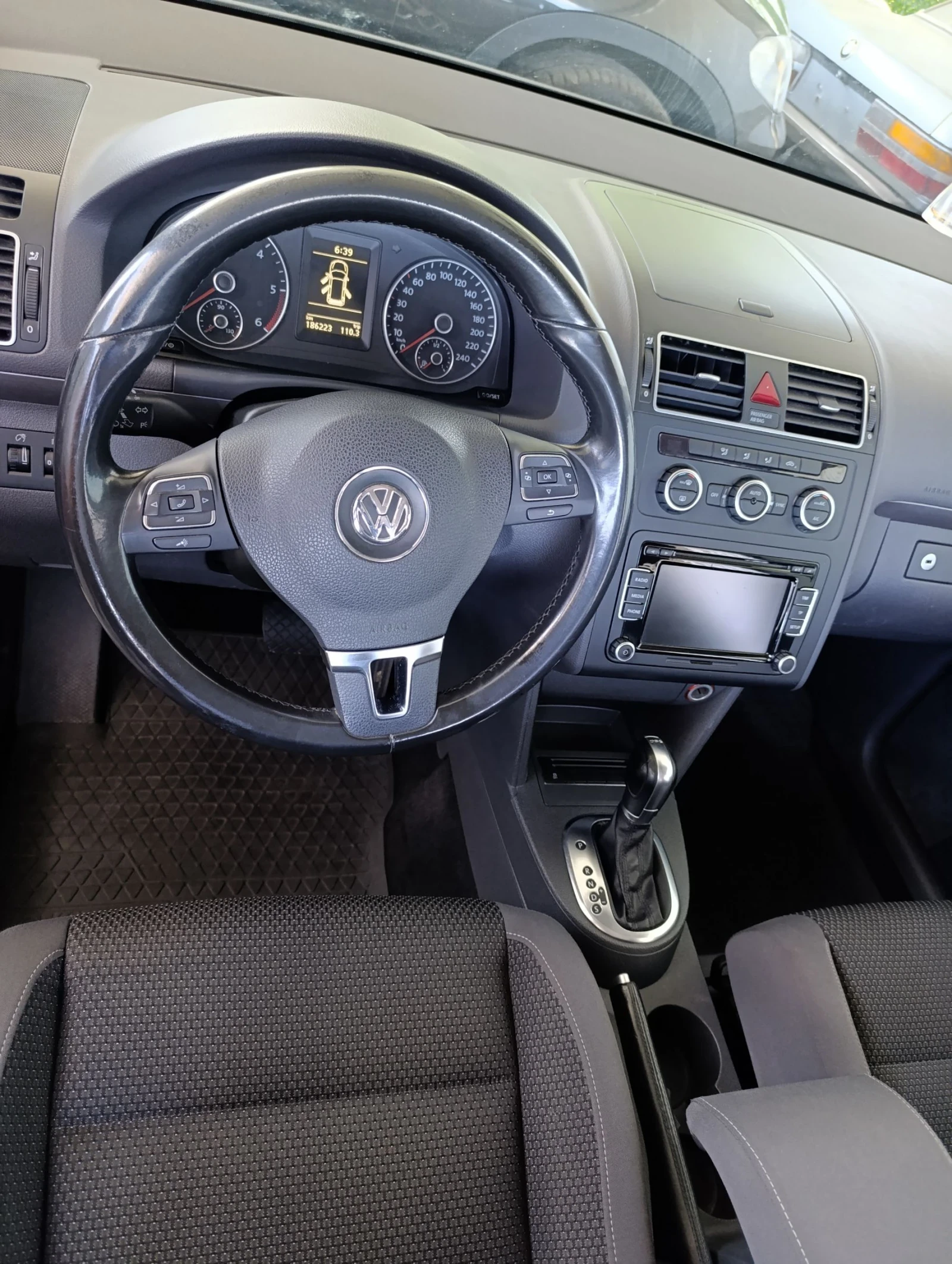 VW Tayron 1.6д 105к.с DSG  - изображение 8