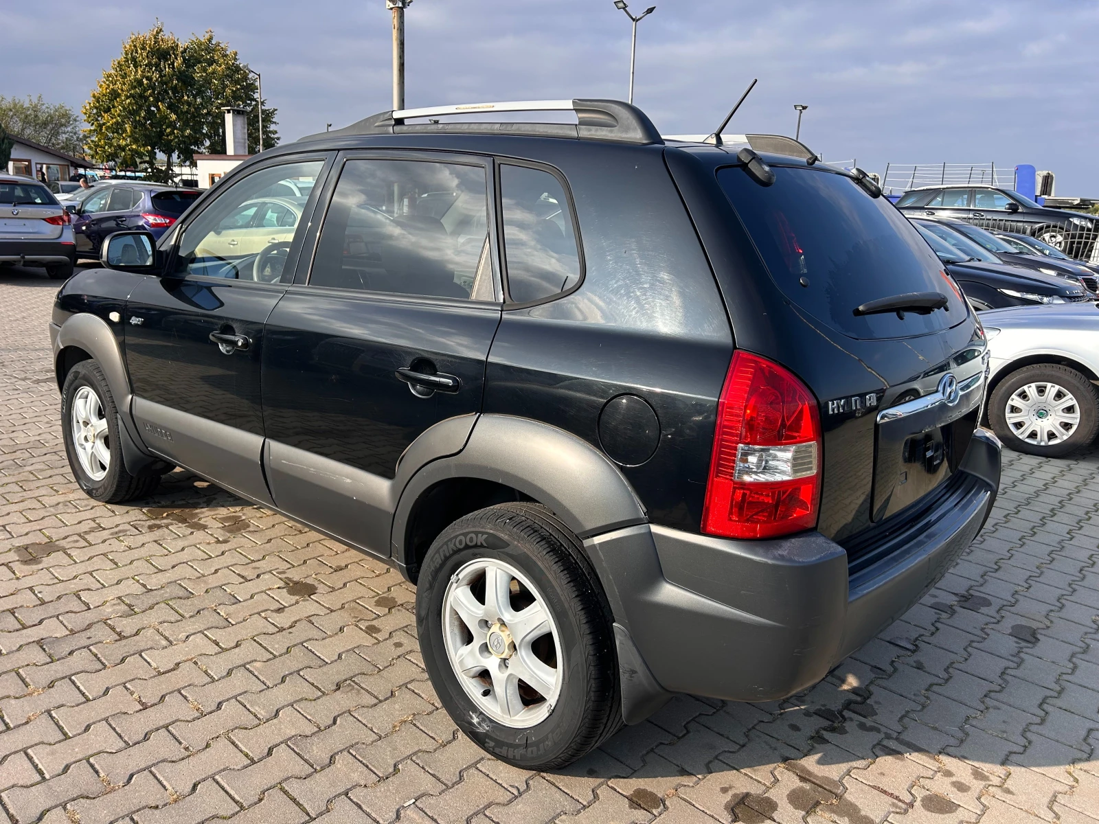 Hyundai Tucson 2.0D AVTOMAT 4X4 EURO 3 - изображение 8