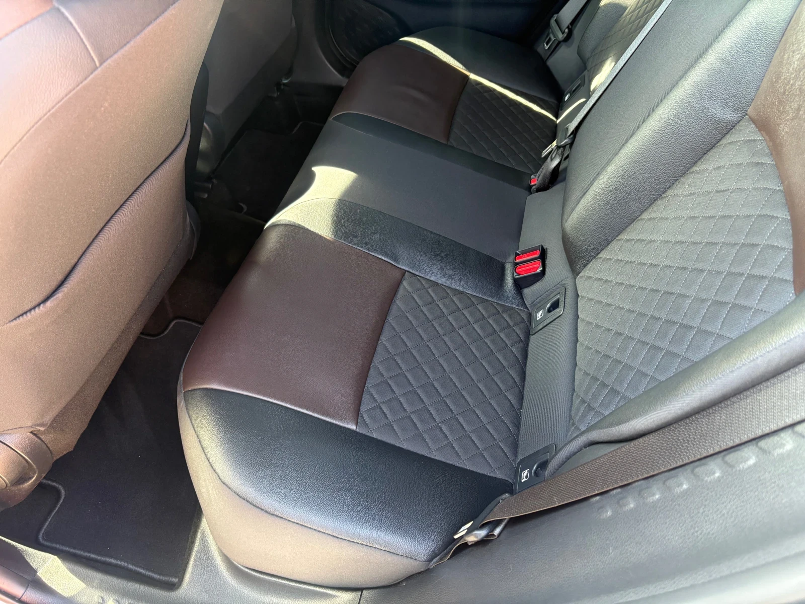 Toyota C-HR, снимка 17 - Автомобили и джипове - 53595628