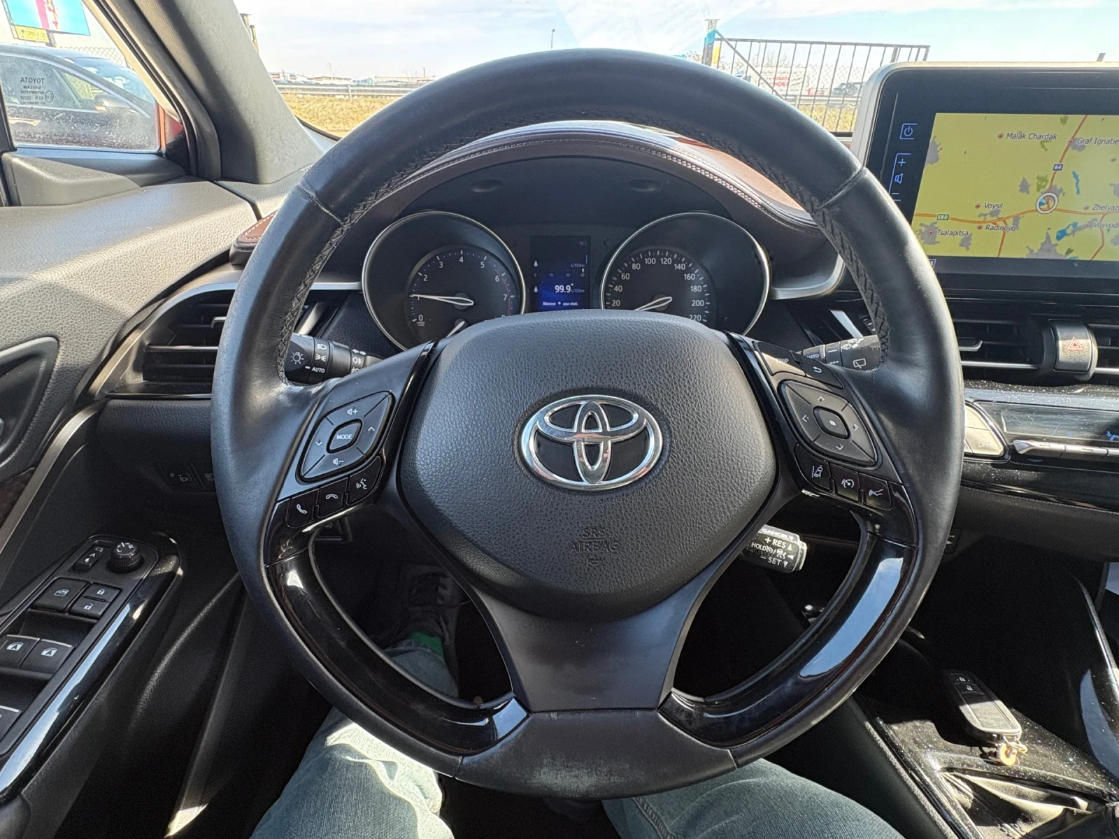 Toyota C-HR, снимка 14 - Автомобили и джипове - 53595628