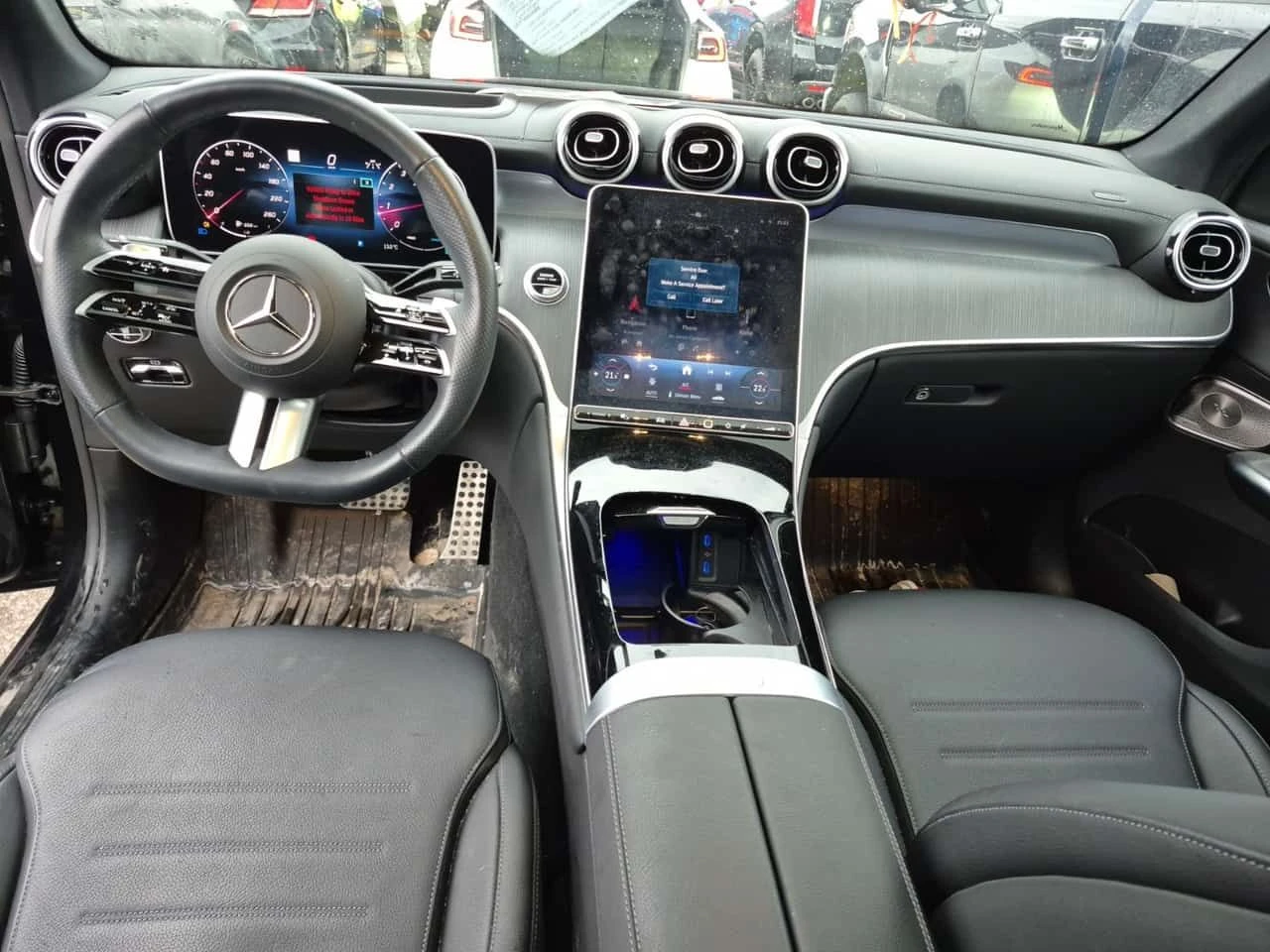 Mercedes-Benz GLC 300 * Един собственик * Без инциденти * CARFAX * , снимка 5 - Автомобили и джипове - 53878557