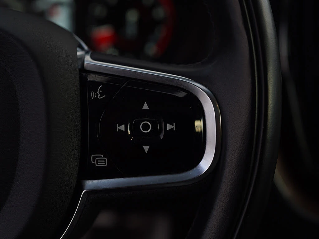 Volvo XC60 T6 INSCRIPTION * AWD* ПОДГРЕВ* DIGITAL* 360* PANO*, снимка 16 - Автомобили и джипове - 54195376