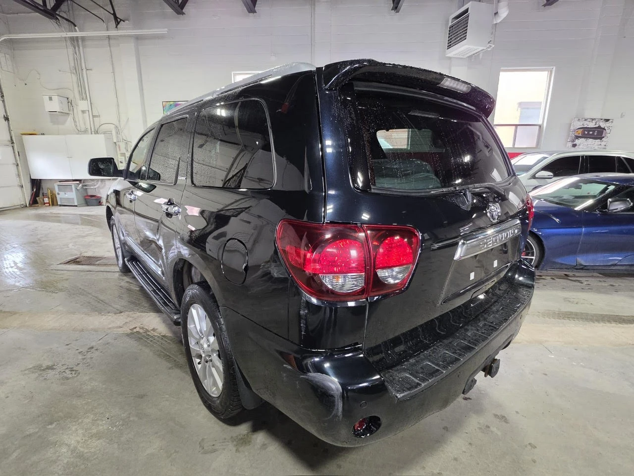 Toyota Sequoia PLATINUM* �������* JBL* ������* PANO*  | Mobile.bg � ����������� 7