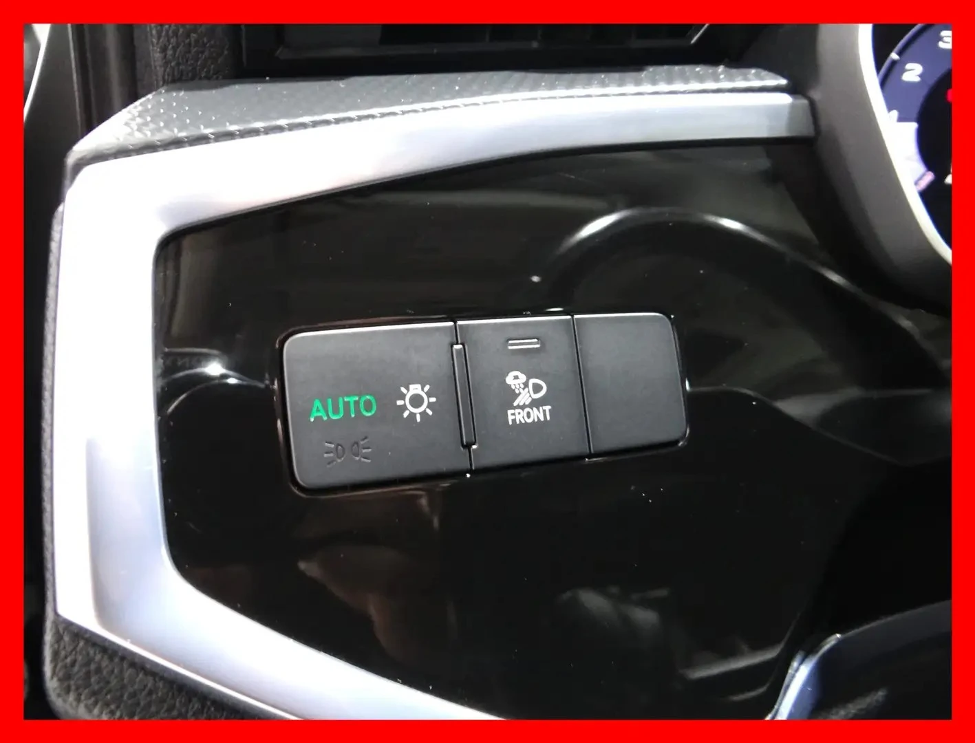 Audi Q3 KOMFORT / QUATTRO / CARPLAY / ПОДГРЕВИ, снимка 9 - Автомобили и джипове - 54424689