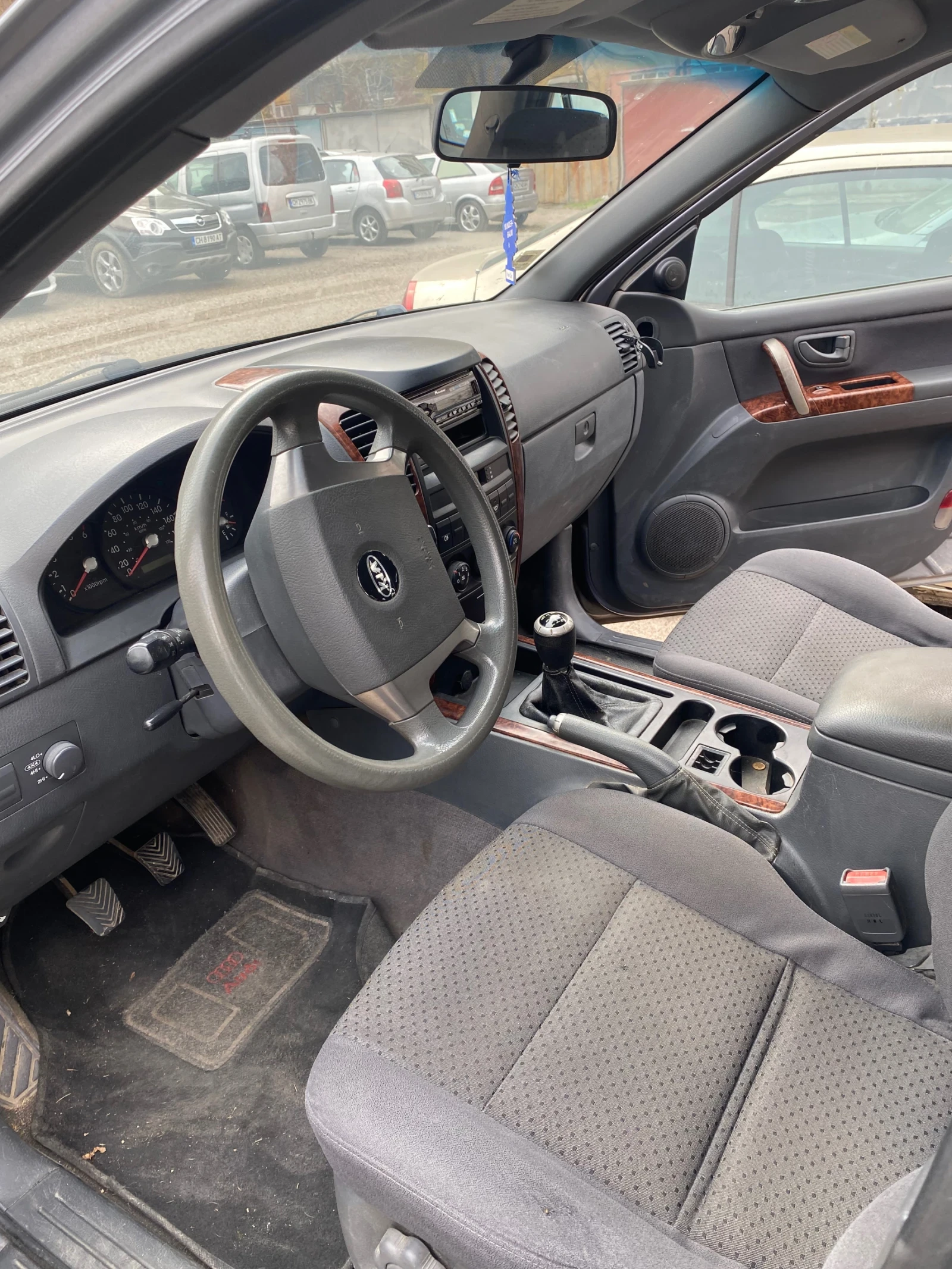 Kia Sorento, снимка 3 - Автомобили и джипове - 54512268