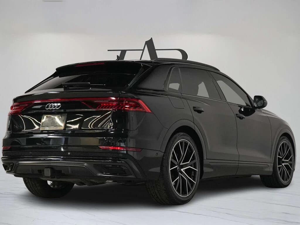 Audi Q8 3.0T* MATRIX* S* LINE* ОБДУХВАНЕ* LANE* ASSIST* ПА, снимка 2 - Автомобили и джипове - 55220137