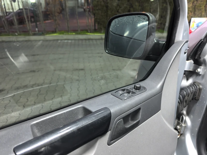 VW T5 2.5 TDI MAXI / TOP, снимка 13 - Бусове и автобуси - 53100542