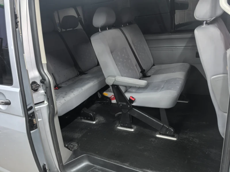 VW T5 2.5 TDI MAXI / TOP, снимка 9 - Бусове и автобуси - 53100542