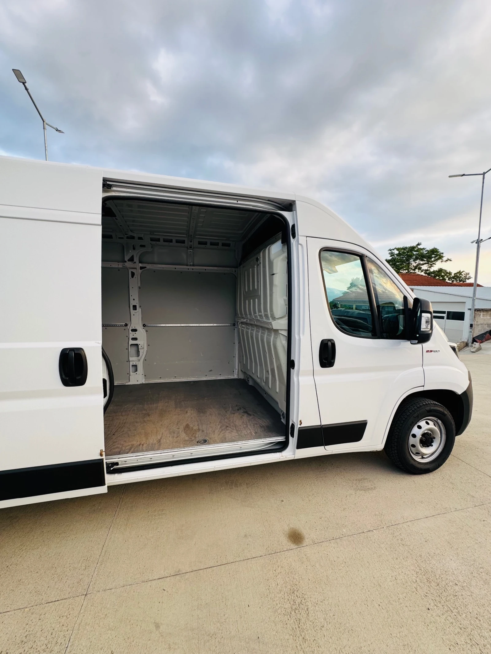 Fiat Ducato 2.3 180к.с. Немски!МАХИ!ТОП!ЧИСТО НОВ!, снимка 8 - Бусове и автобуси - 54794479