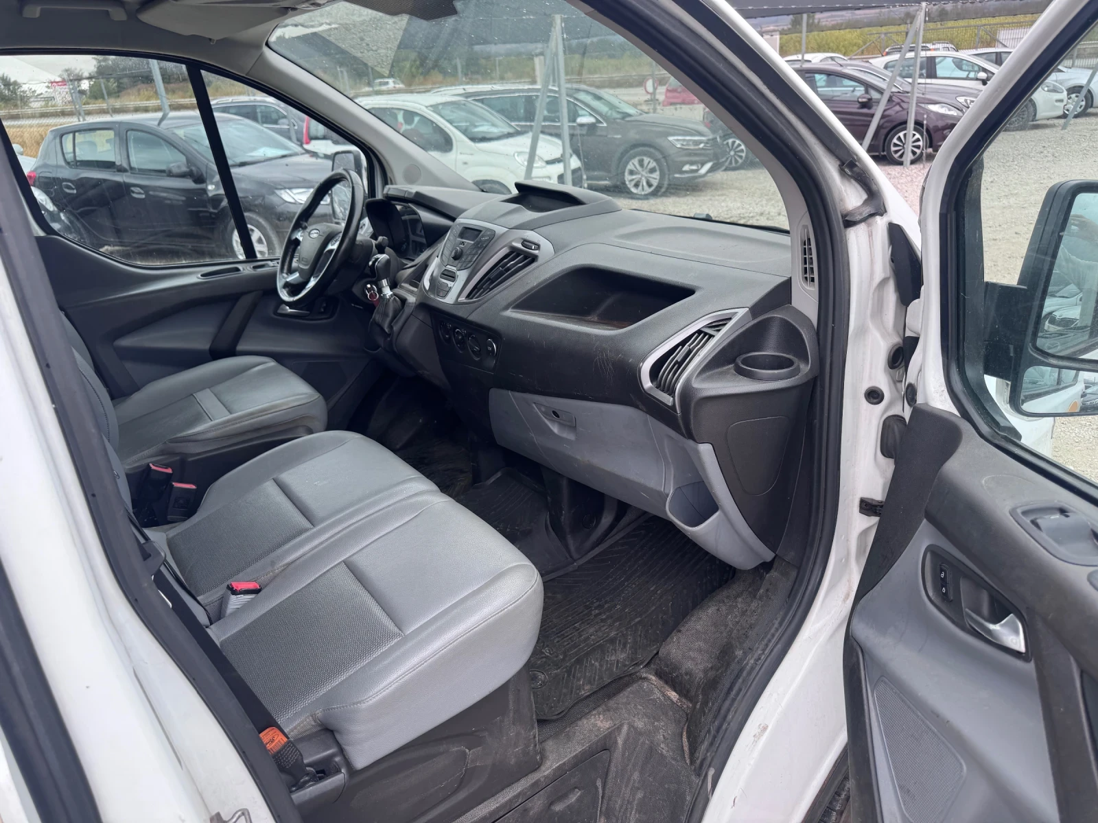 Ford Transit Custom EVRO 6, снимка 11 - Бусове и автобуси - 56235601
