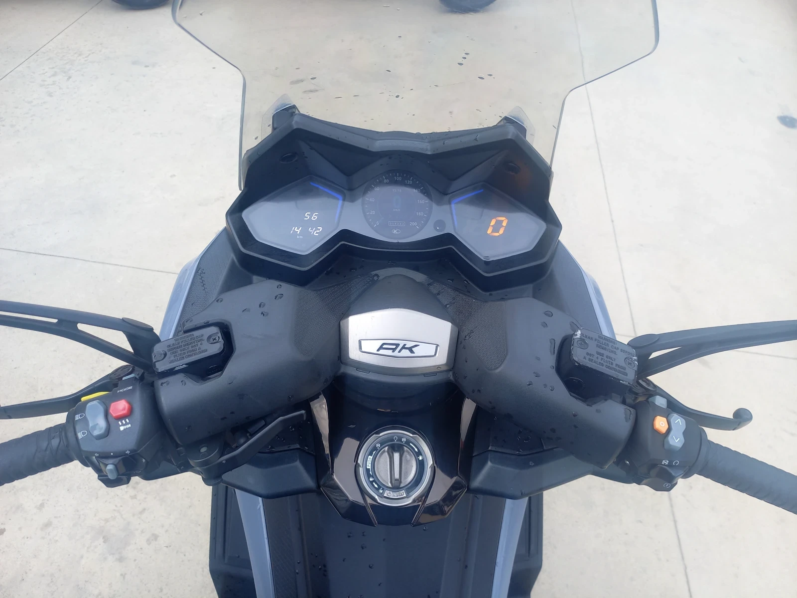 Kymco AK 550 ABS LED - изображение 8