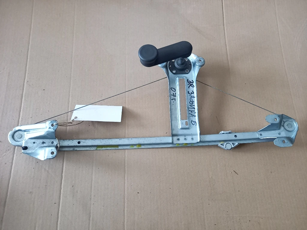 Машинка стъкло стъклоповдигач задна дясна ръчна Опел Зафира Б (1)