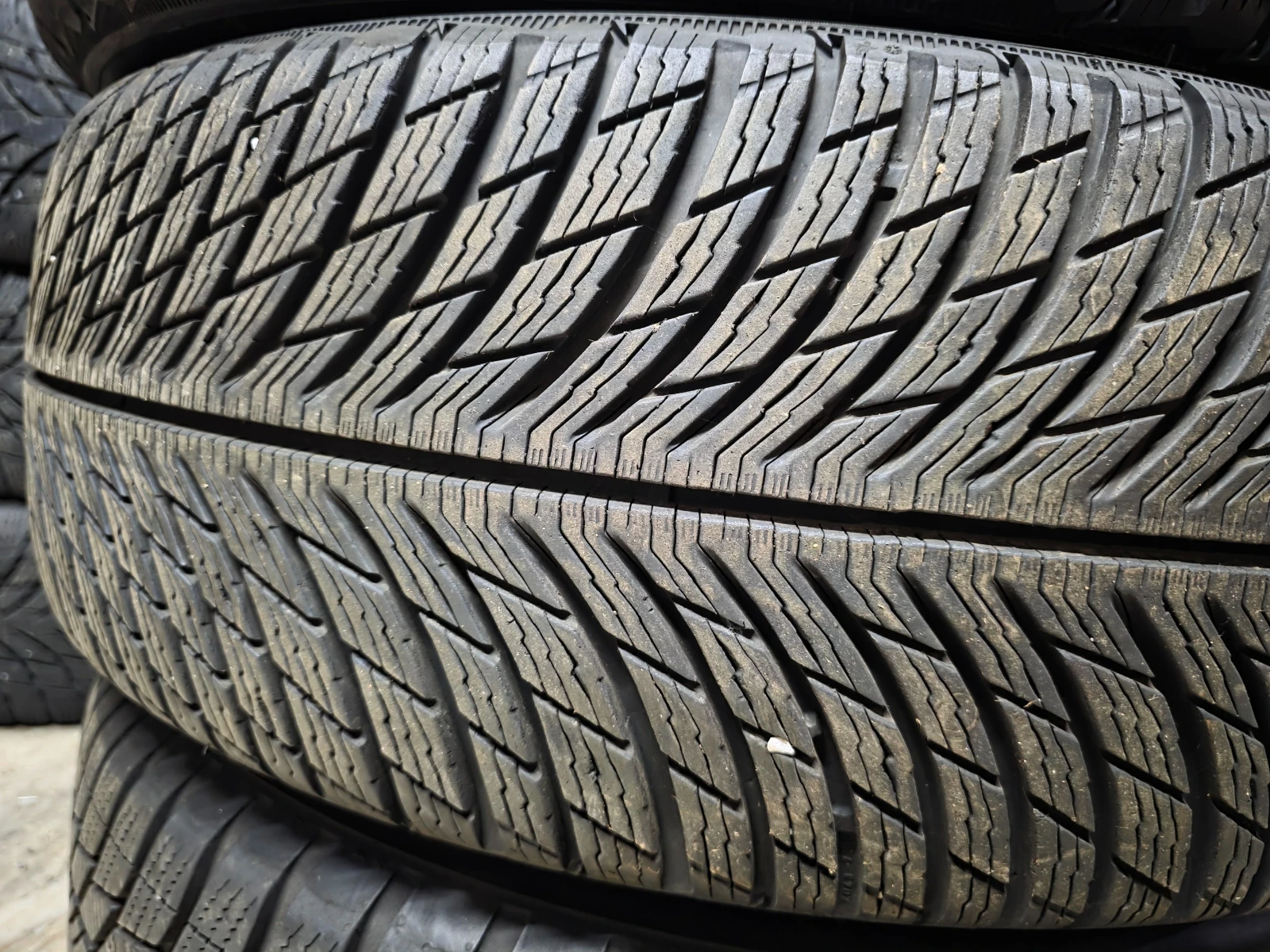 ���� 225/60R18 | Mobile.bg � ����������� 4