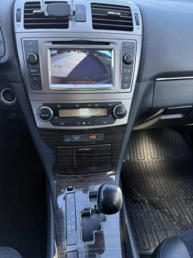 Toyota Avensis 2.2 D-CAT, снимка 10