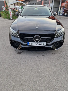 Mercedes-Benz E 200, снимка 1