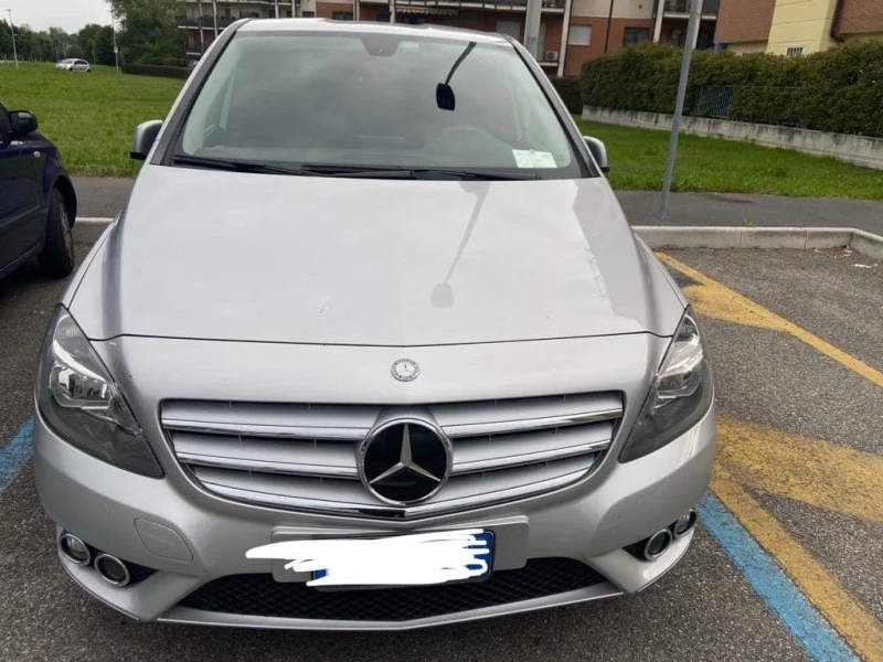 Mercedes-Benz B 200, снимка 1 - Автомобили и джипове - 47090492