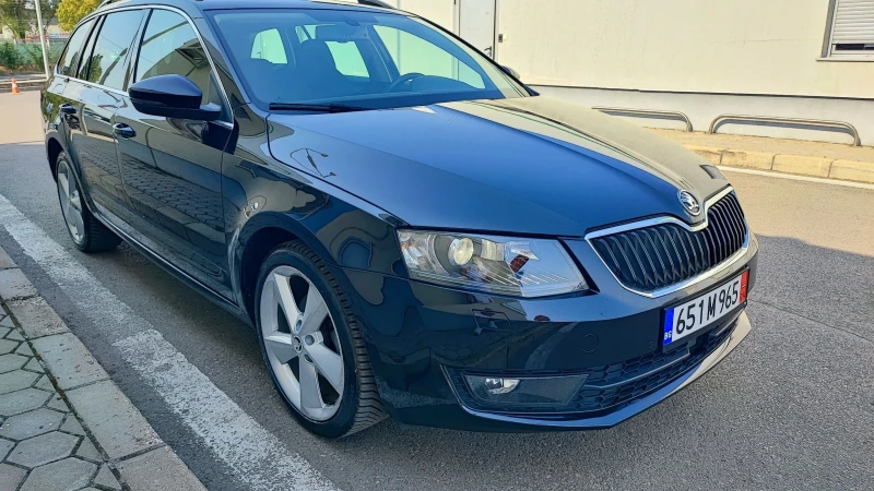 Skoda Octavia ELEGANCE ТОП СЪСТОЯНИЕ СЕРВИЗНА КНИЖКА , снимка 1 - Автомобили и джипове - 47139290