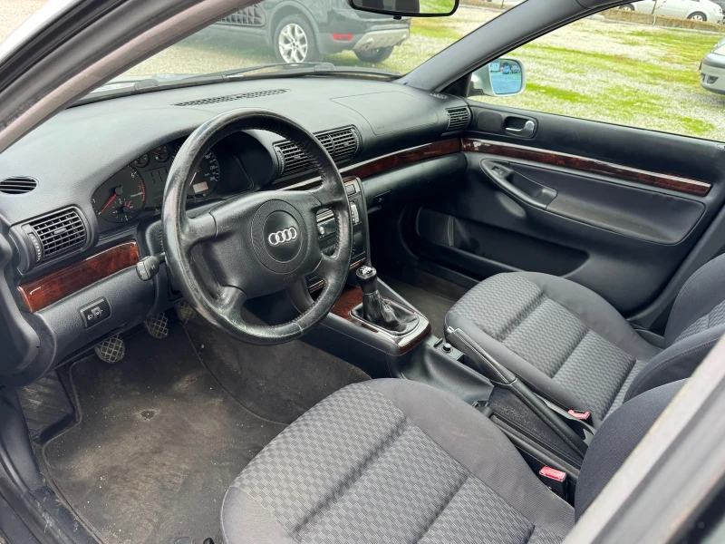 Audi A4 1.8 i, снимка 8 - Автомобили и джипове - 47555755