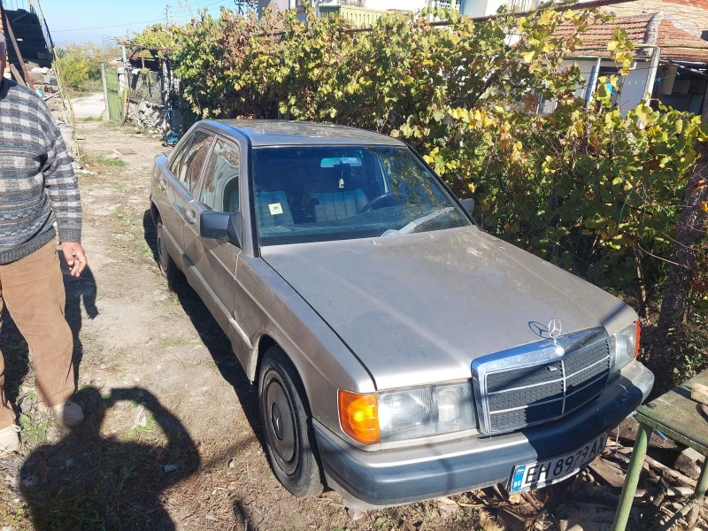 Mercedes-Benz 190, снимка 2 - Автомобили и джипове - 47756016