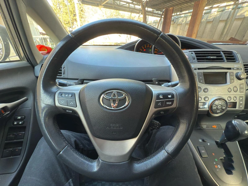 Toyota Verso 2.2* Dcat, снимка 9 - Автомобили и джипове - 49099085