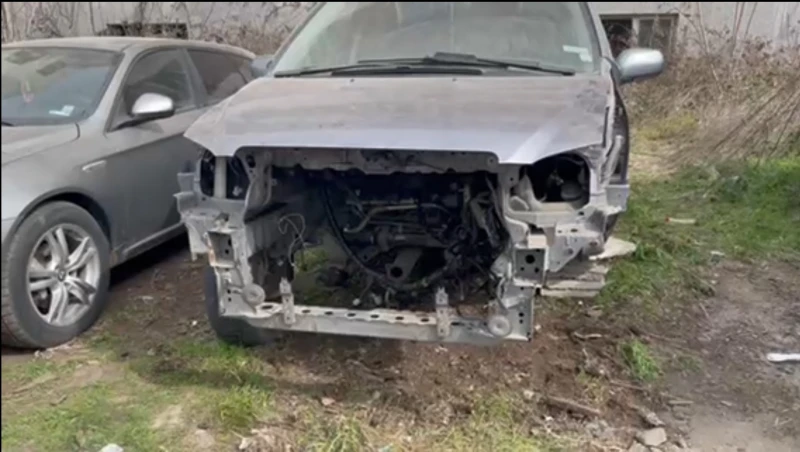 Mazda Mpv II (LW), снимка 2 - Автомобили и джипове - 52537554