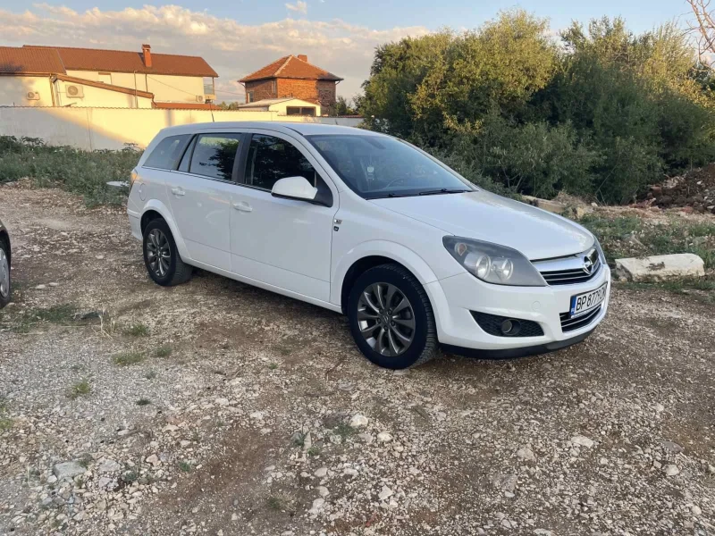 Opel Astra 1.7 cdti, снимка 6 - Автомобили и джипове - 52658200